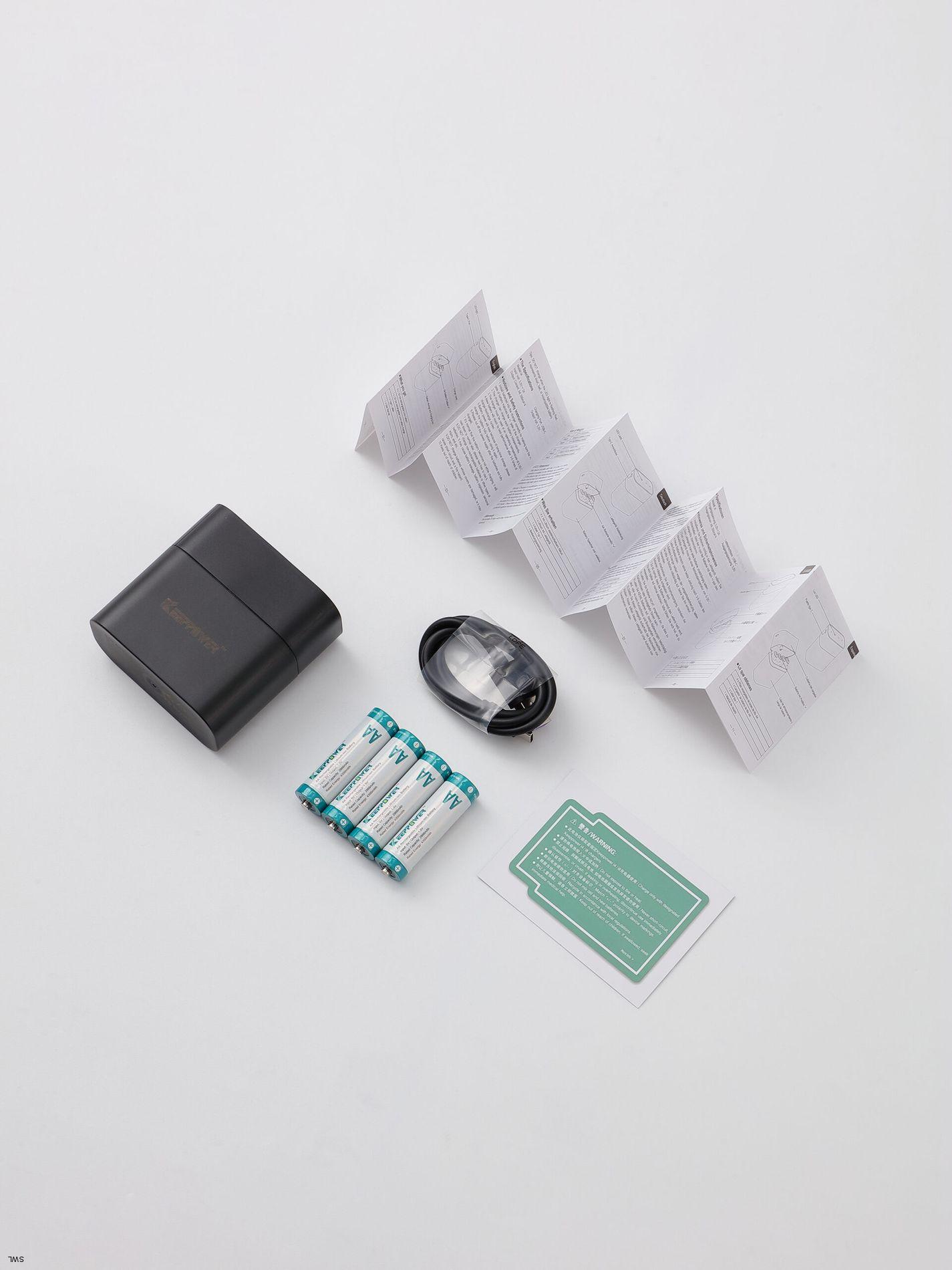 Keeppower 4x li ion 1.5V 2866mAh, 4300mWh + nabíječka