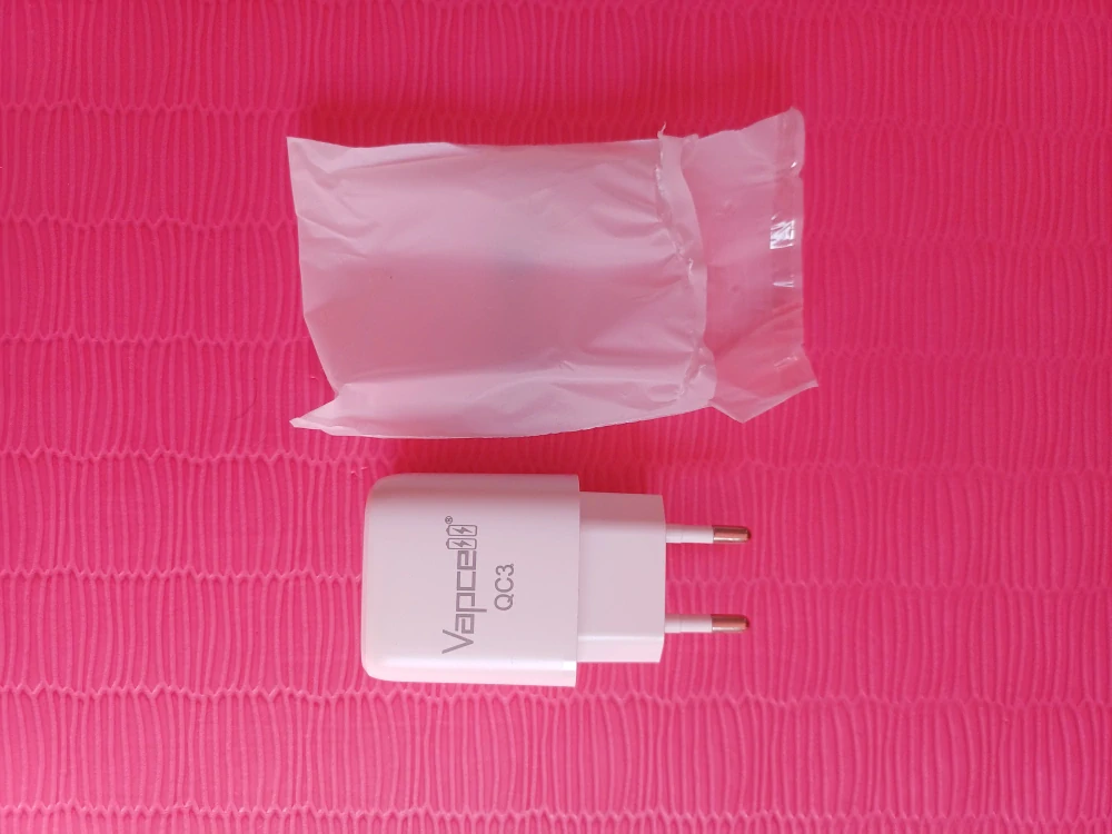USB nabíjecí adaptér Vapcel QC3